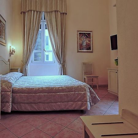 Chiaro Di Luna Viale Italia Sassari Eksteriør billede